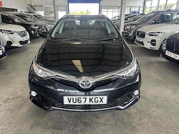 Used Toyota Auris 2017 for sale - 75897275: Photo