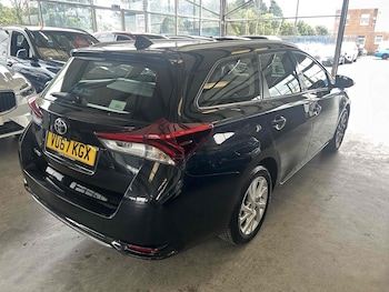 Used Toyota Auris 2017 for sale - 75897275: Photo