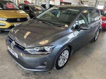Used Volkswagen Golf SV 2017 for sale - 74950705: Photo