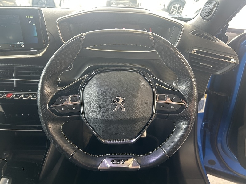 Used Peugeot 2008 2021 for sale - 76320227: Photo 11