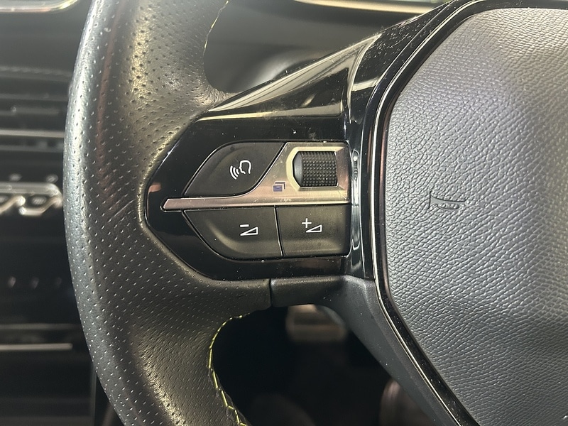 Used Peugeot 2008 2021 for sale - 76320227: Photo 17