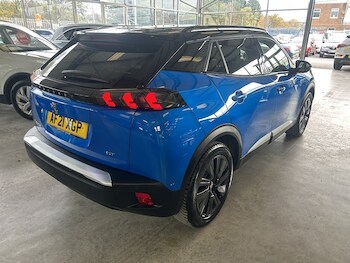 Used Peugeot 2008 2021 for sale - 76320227: Photo