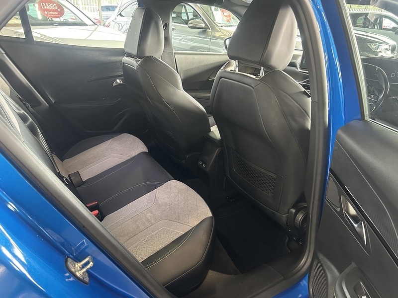 Used Peugeot 2008 2021 for sale - 76320227: Photo 8