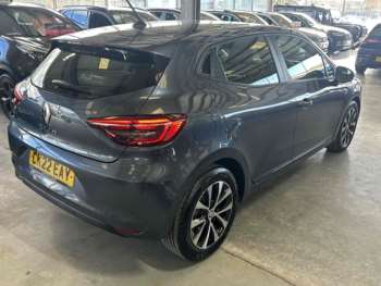 Used Renault Clio 2022 for sale - 74942738: Photo