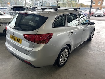 Used Kia Ceed 2024 for sale - 76224084: Photo 4