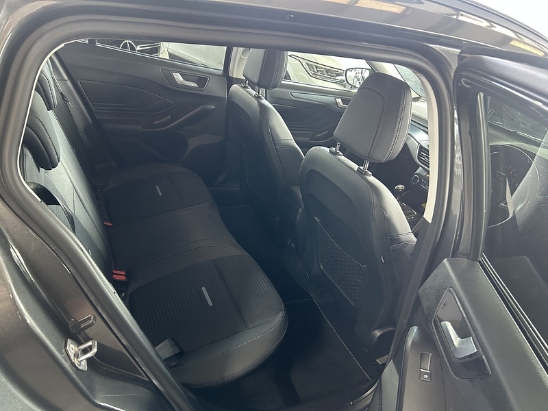 Used Ford Focus 2020 for sale - 76065082: Photo 8