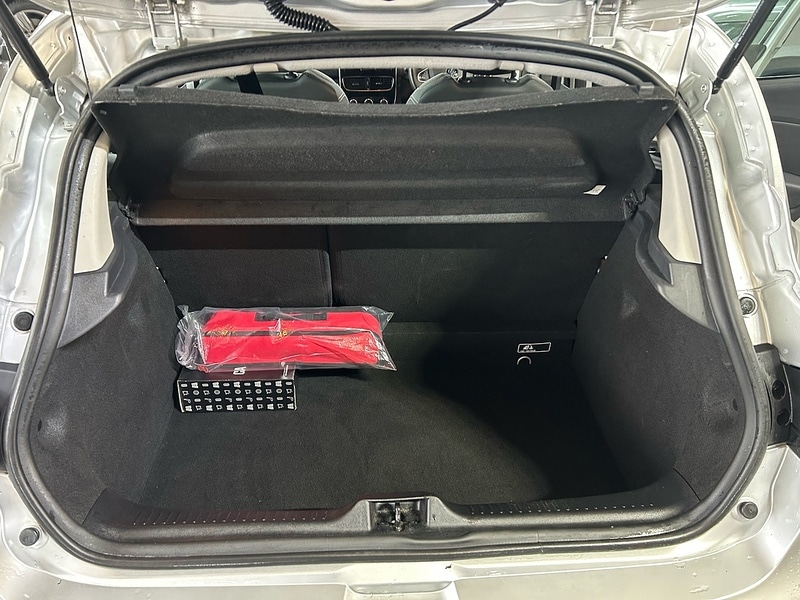 Used Renault Clio 2025 for sale - 77218139: Photo 9