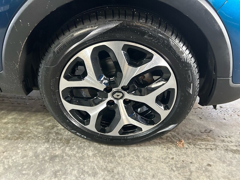 Used Renault Captur for sale - 77218128: Photo 23