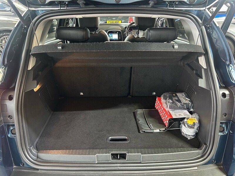 Used Renault Captur for sale - 77218128: Photo 9