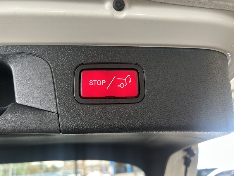 Used Mercedes-Benz GLC 2020 for sale - 76106316: Photo 10