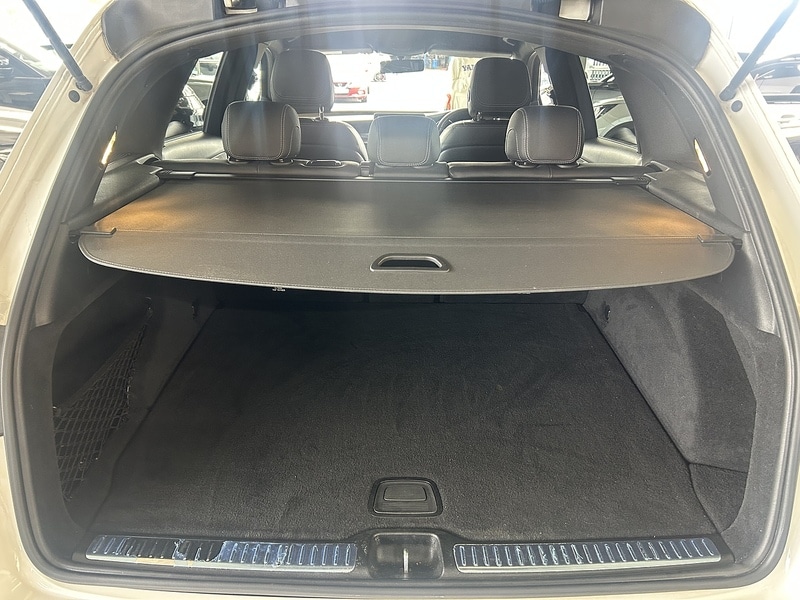 Used Mercedes-Benz GLC 2020 for sale - 76106316: Photo 9