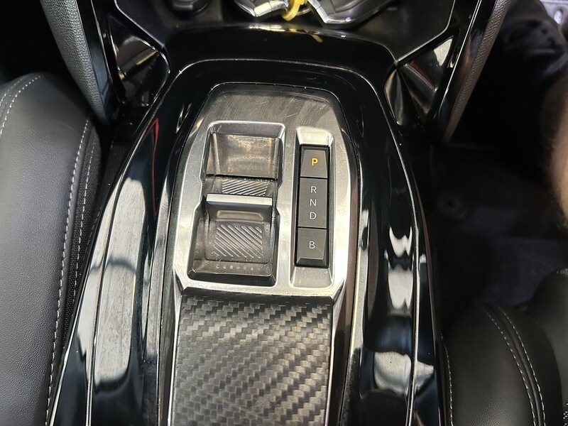 Used Peugeot 2008 2022 for sale - 76069272: Photo 12