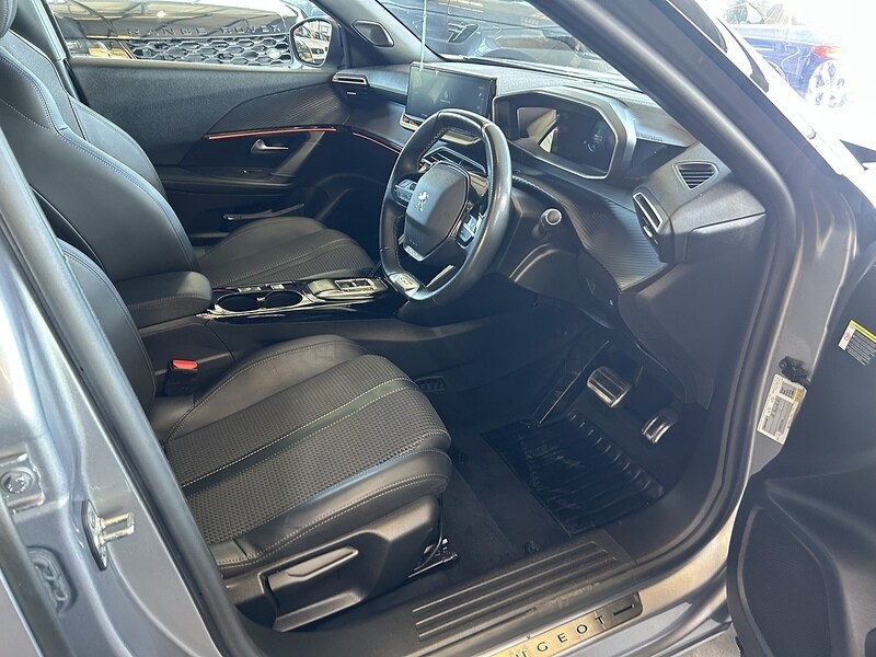 Used Peugeot 2008 2022 for sale - 76069272: Photo 7