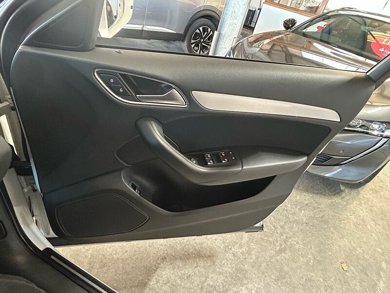 Used Audi Q3 2017 for sale - 77218137: Photo 22