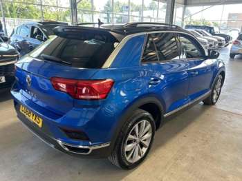 Used Volkswagen T-Roc 2018 for sale - 74942748: Photo
