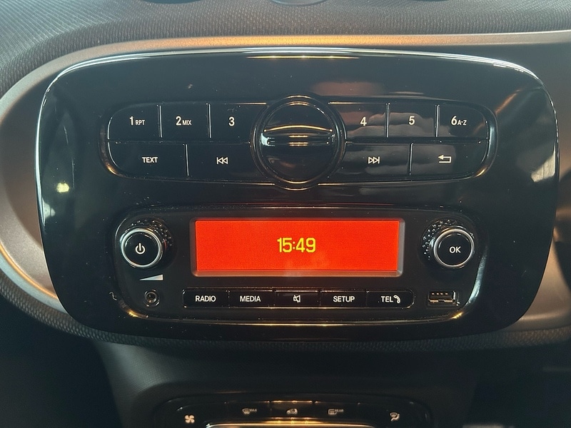 Used smart fortwo 2018 for sale - 76655512: Photo 12