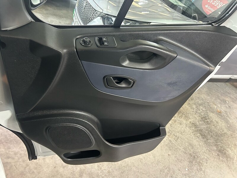 Used Vauxhall Vivaro 2018 for sale - 76547315: Photo 17