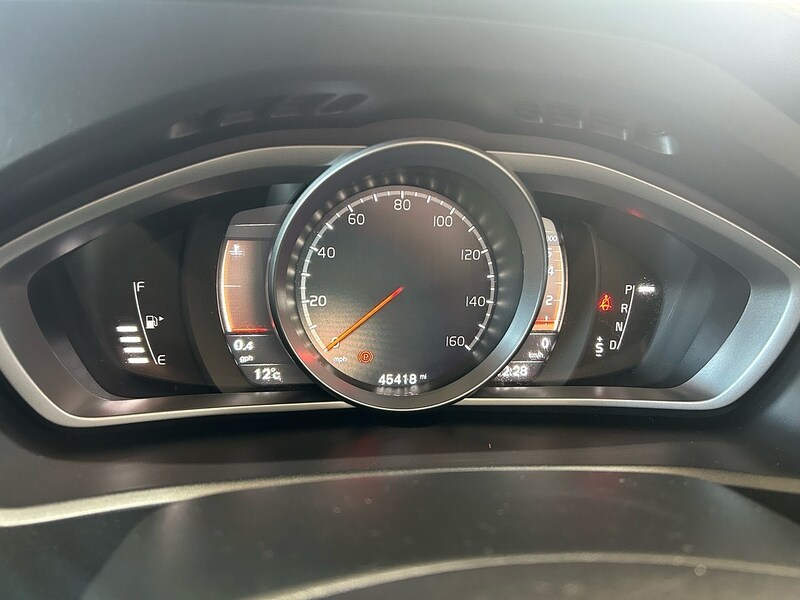 Used Volvo V40 2017 for sale - 77218135: Photo 14