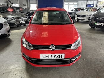 Used Volkswagen Polo 2017 for sale - 76430492: Photo