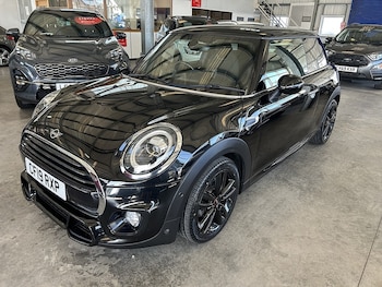 Used MINI Hatch 2019 for sale - 76065086: Photo