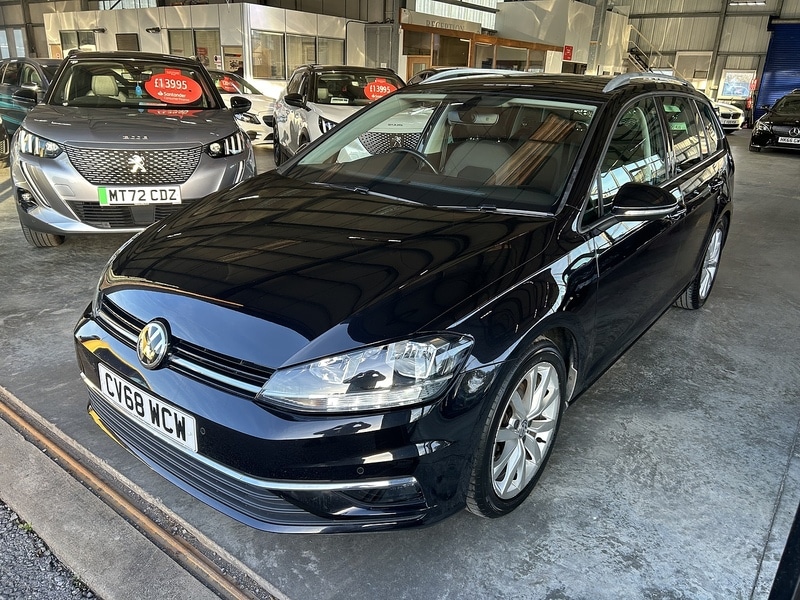 Used Volkswagen Golf 2018 for sale - 76106374: Photo 2