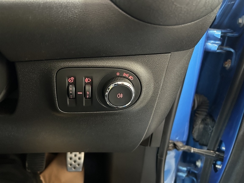 Used Vauxhall ADAM 2018 for sale - 76346050: Photo 16