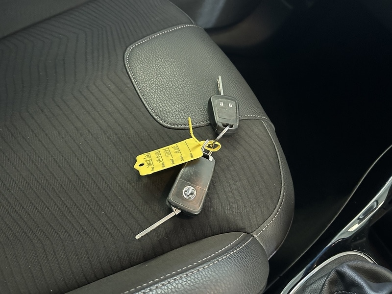 Used Vauxhall ADAM 2018 for sale - 76346050: Photo 18