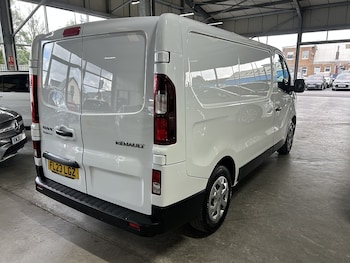 Used Renault Trafic 2023 for sale - 75897396: Photo