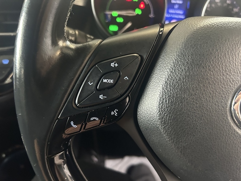 Used Toyota C-HR 2020 for sale - 76009332: Photo 19