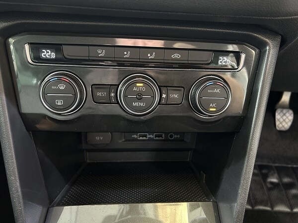 Used Volkswagen Tiguan 2018 for sale - 76224115: Photo 14
