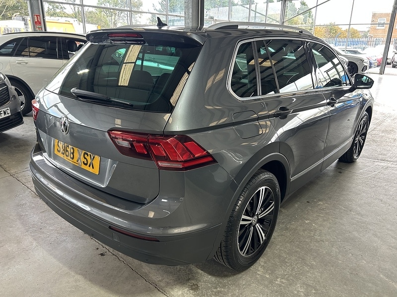 Used Volkswagen Tiguan 2018 for sale - 76224115: Photo 4