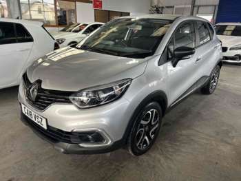 Used Renault Captur 2018 for sale - 74942670: Photo