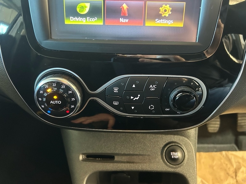 Used Renault Captur 2017 for sale - 76628526: Photo 12