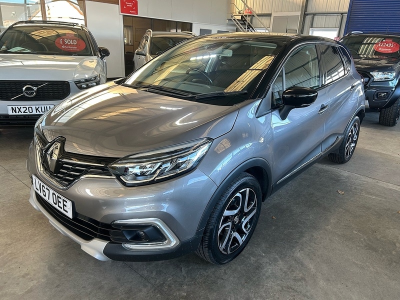 Used Renault Captur 2017 for sale - 76628526: Photo 2