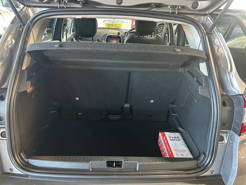 Used Renault Captur 2017 for sale - 76628526: Photo 9