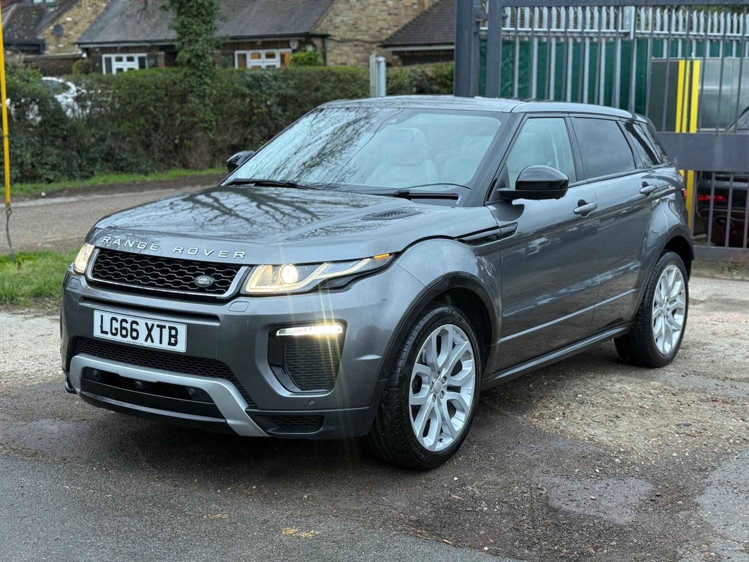 Used Land Rover Range Rover Evoque 2016 for sale - 78048147: Photo 4
