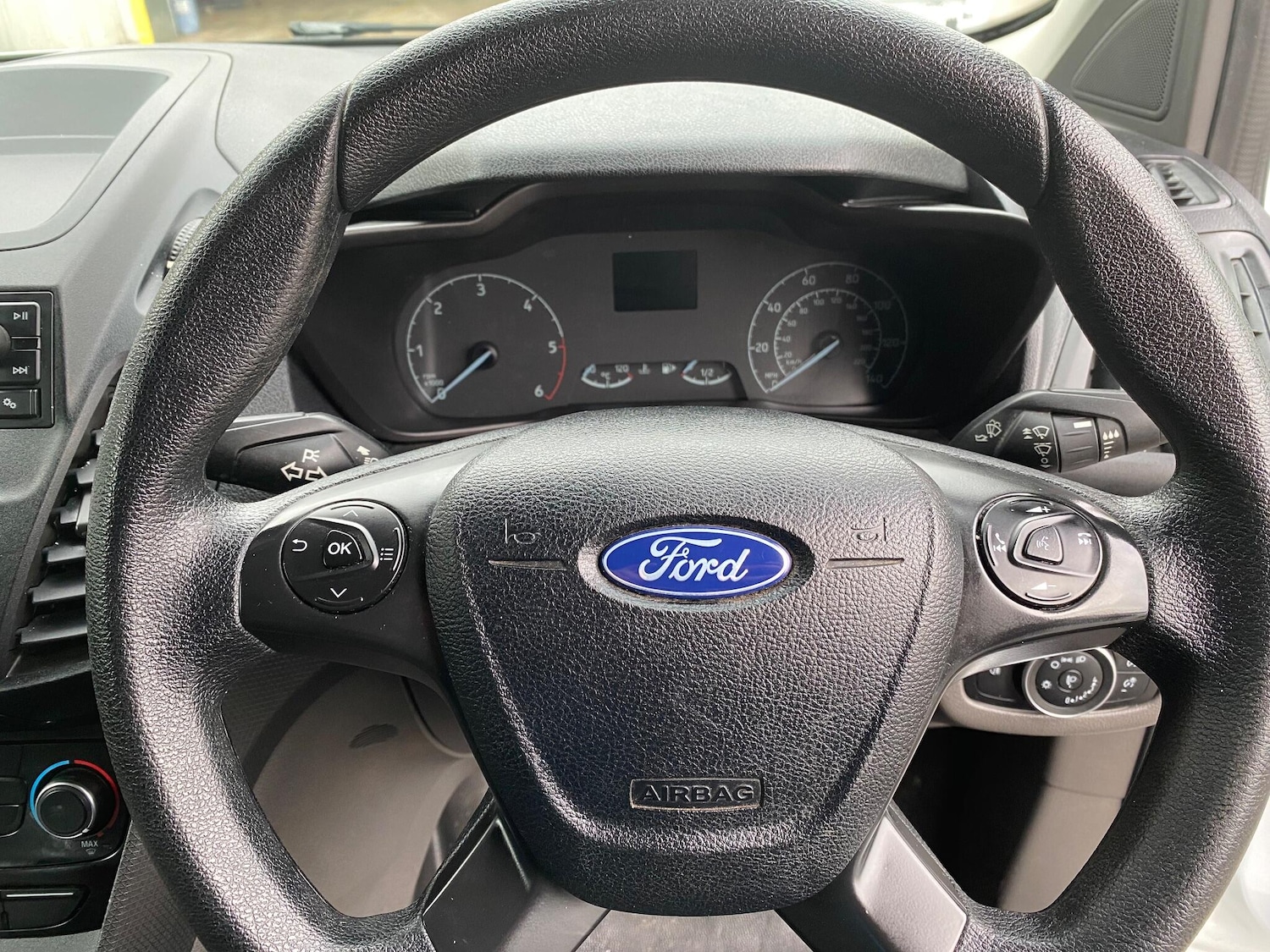 Used Ford Transit Connect 2019 for sale - 76936728: Photo 32
