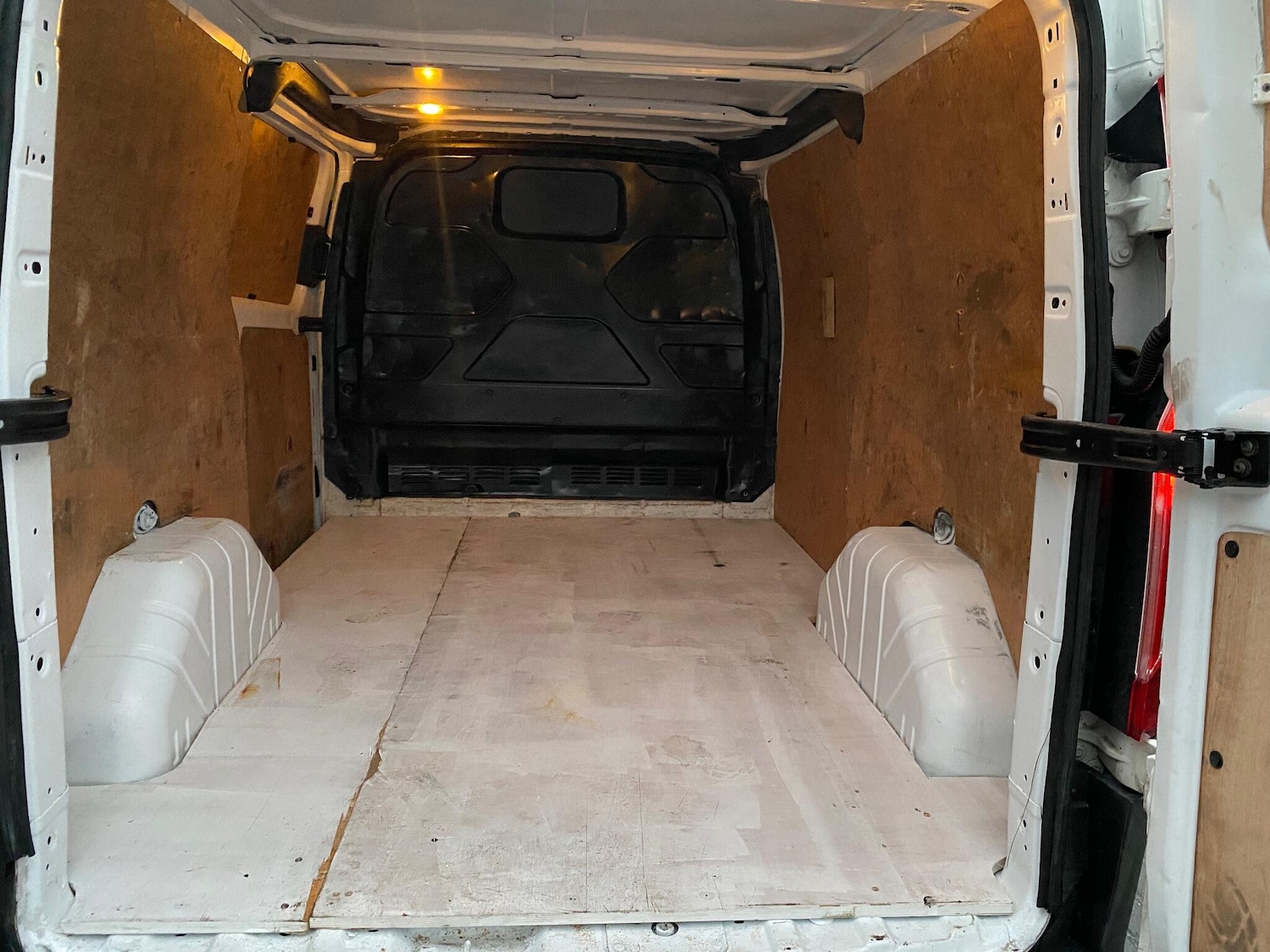 Used Ford Transit Custom 2017 for sale - 76282945: Photo 23