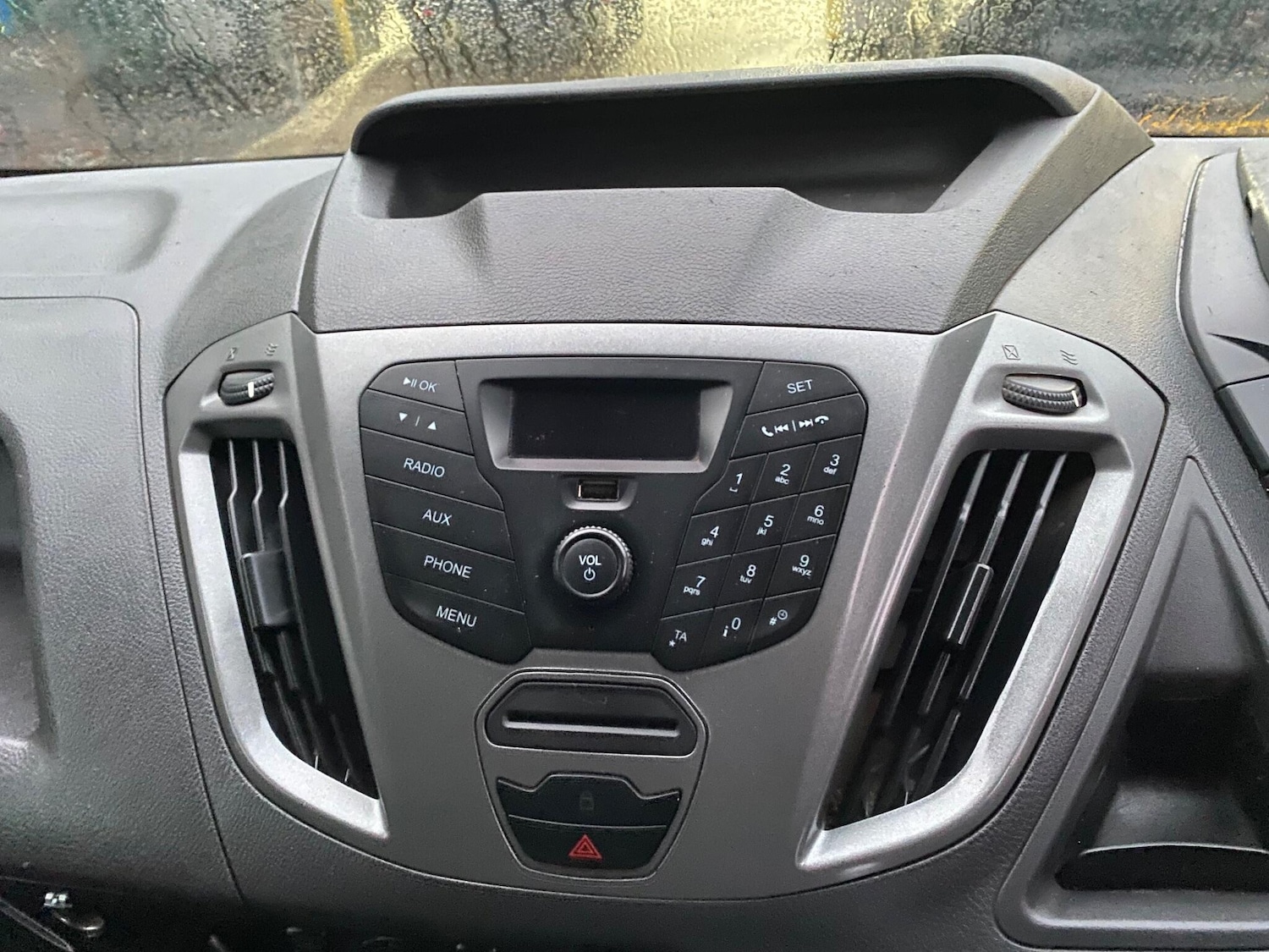 Used Ford Transit Custom 2017 for sale - 76282945: Photo 32