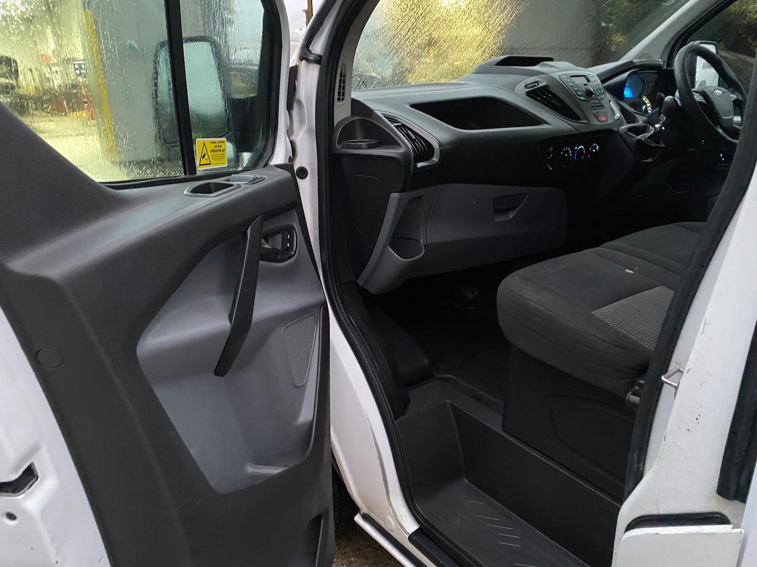 Used Ford Transit Custom 2017 for sale - 76282945: Photo 35