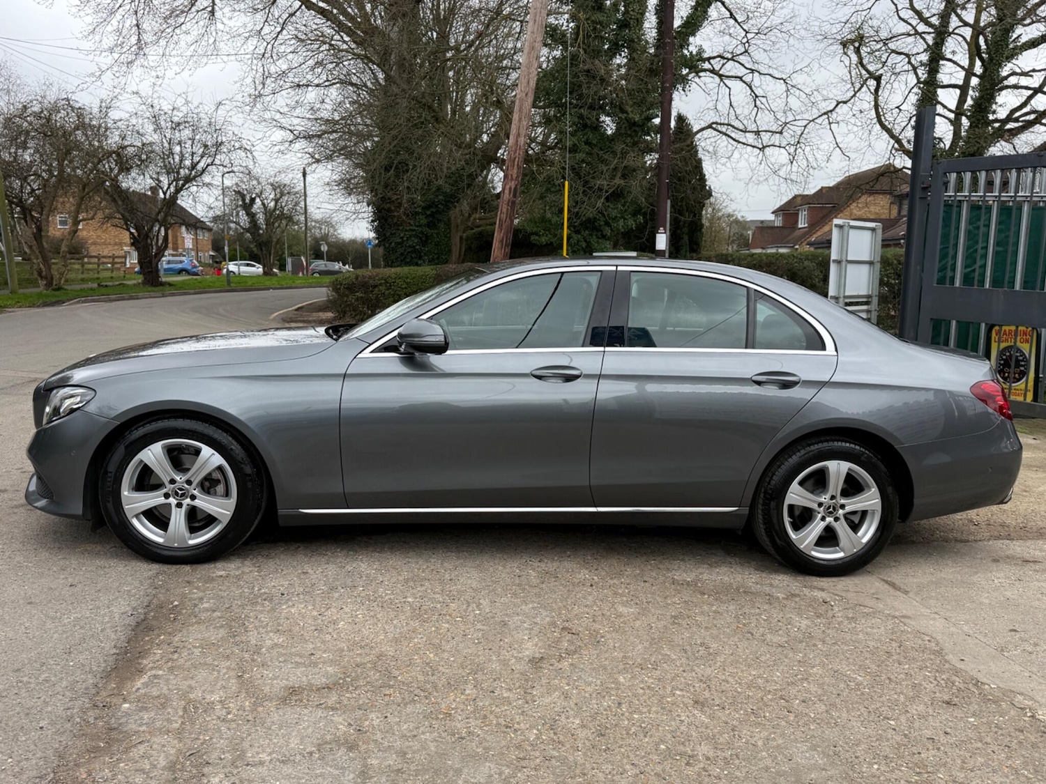 Used Mercedes-Benz E Class for sale - 77684085: Photo 5