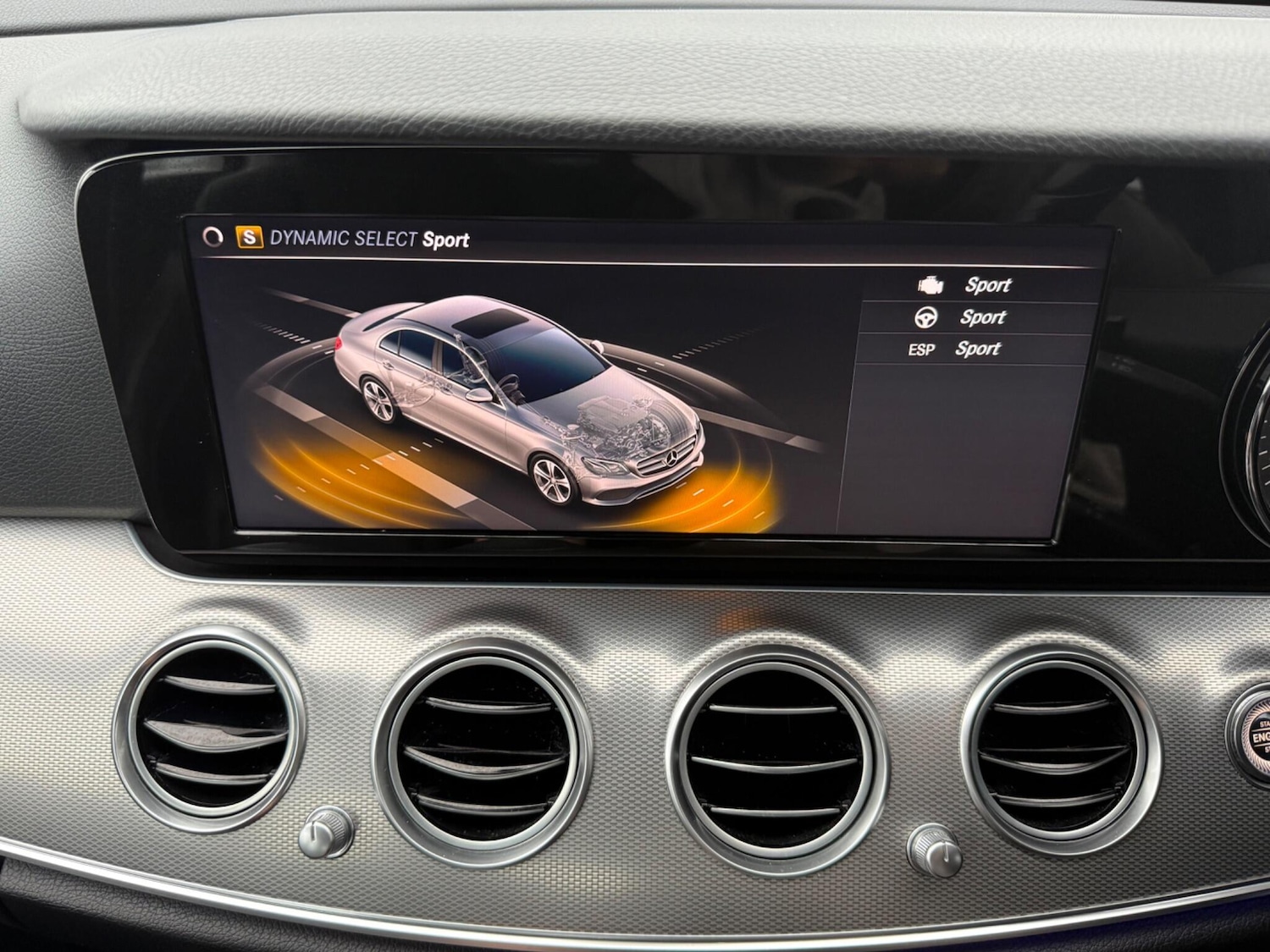 Used Mercedes-Benz E Class for sale - 77684085: Photo 57