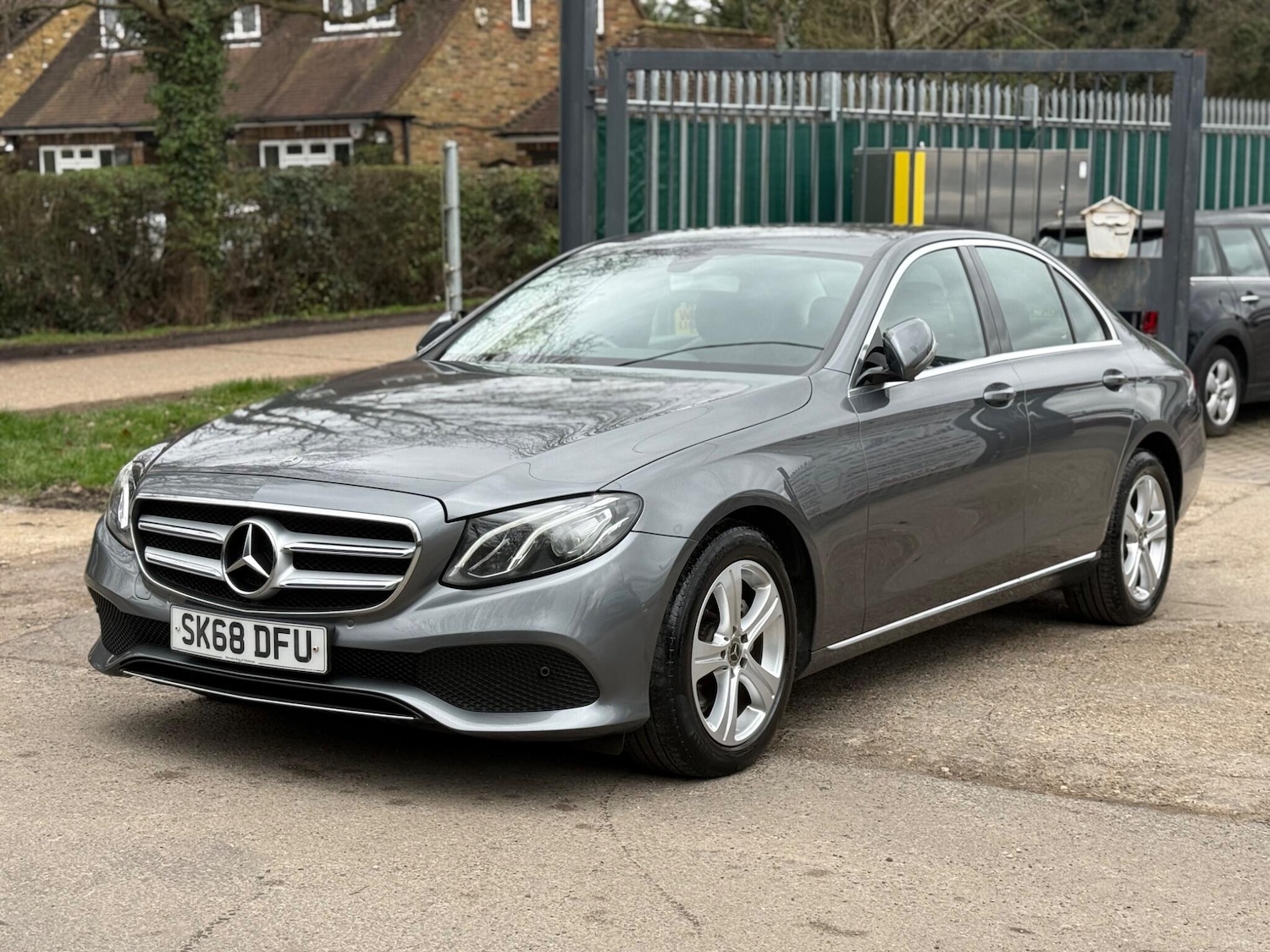Used Mercedes-Benz E Class for sale - 77684085: Photo 72
