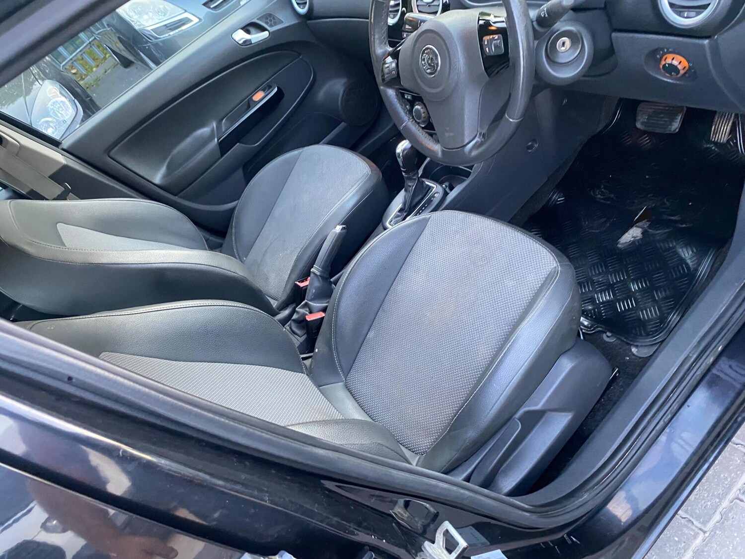 Vehicle 25