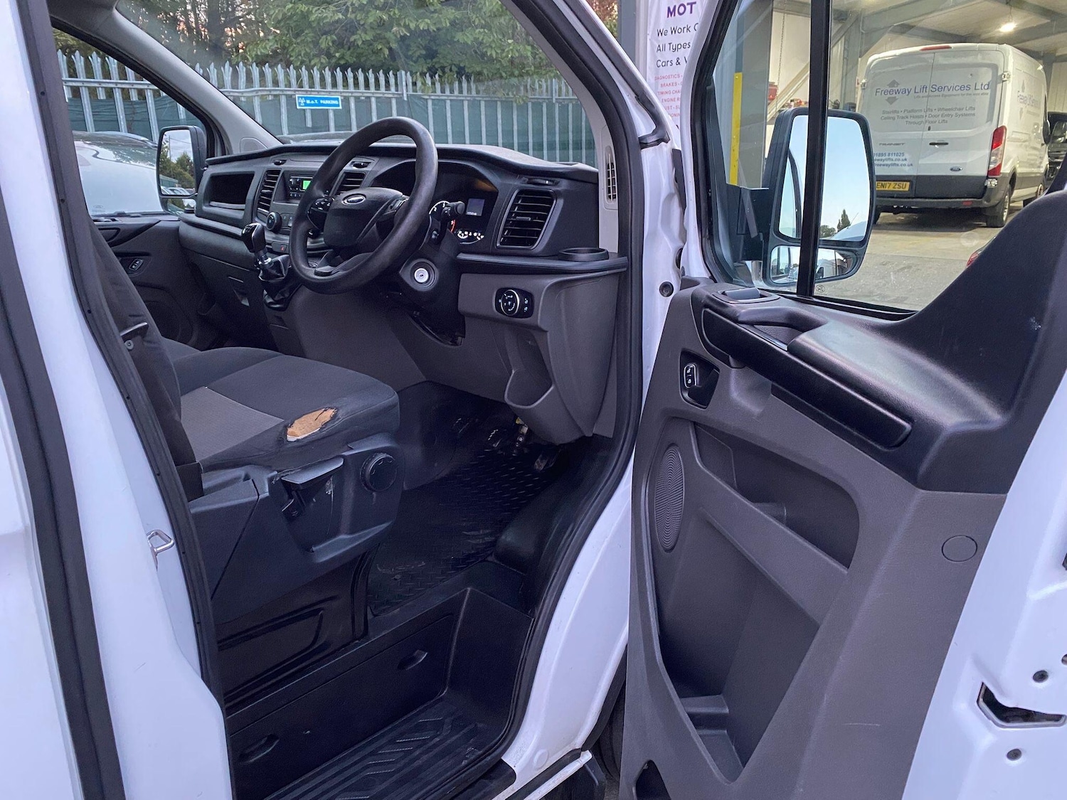 Used Ford Transit Custom 2019 for sale - 76992838: Photo 22