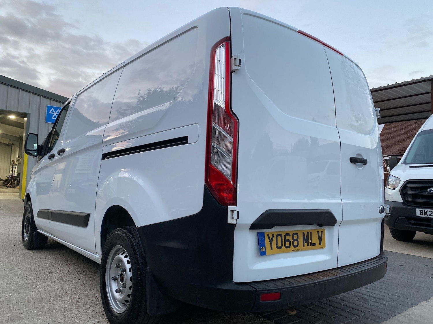 Used Ford Transit Custom 2019 for sale - 76992838: Photo 8