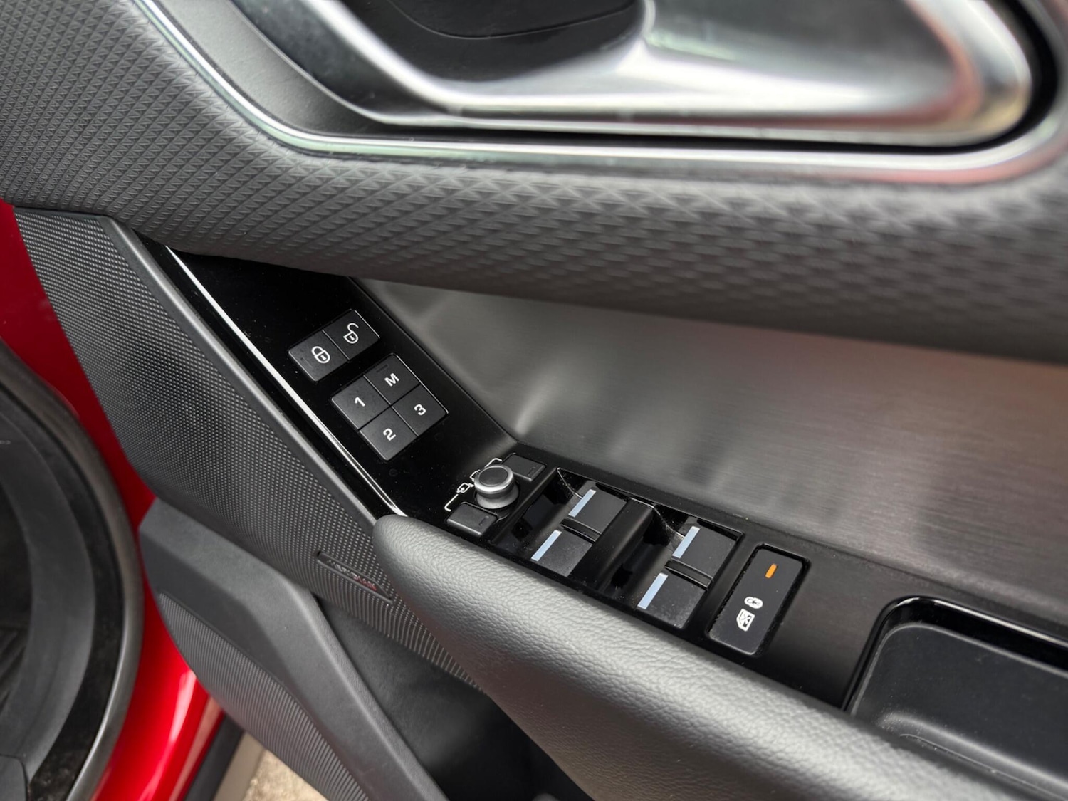 Used Land Rover Range Rover Velar 2017 for sale - 78047871: Photo 19