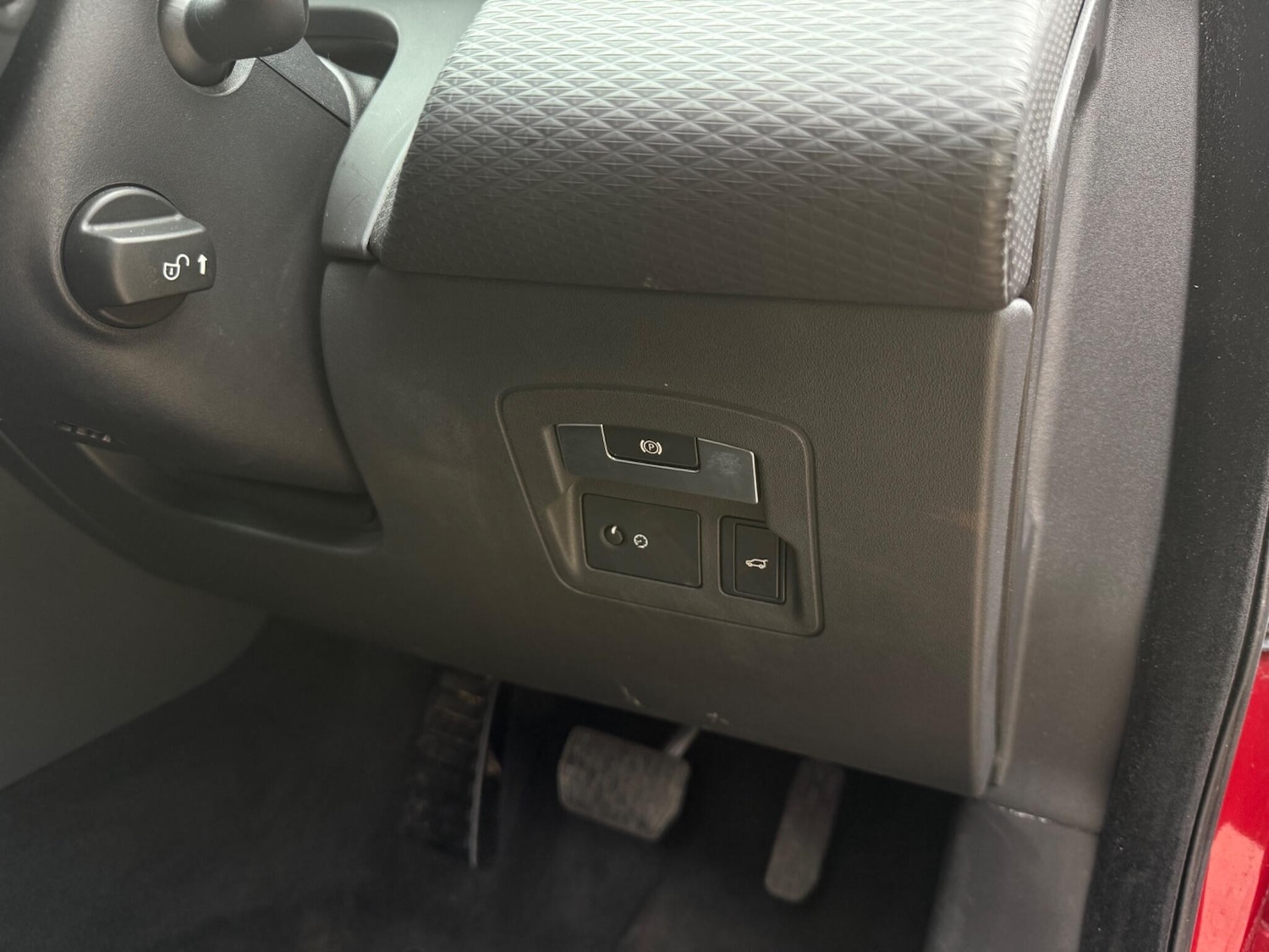 Used Land Rover Range Rover Velar 2017 for sale - 78047871: Photo 21