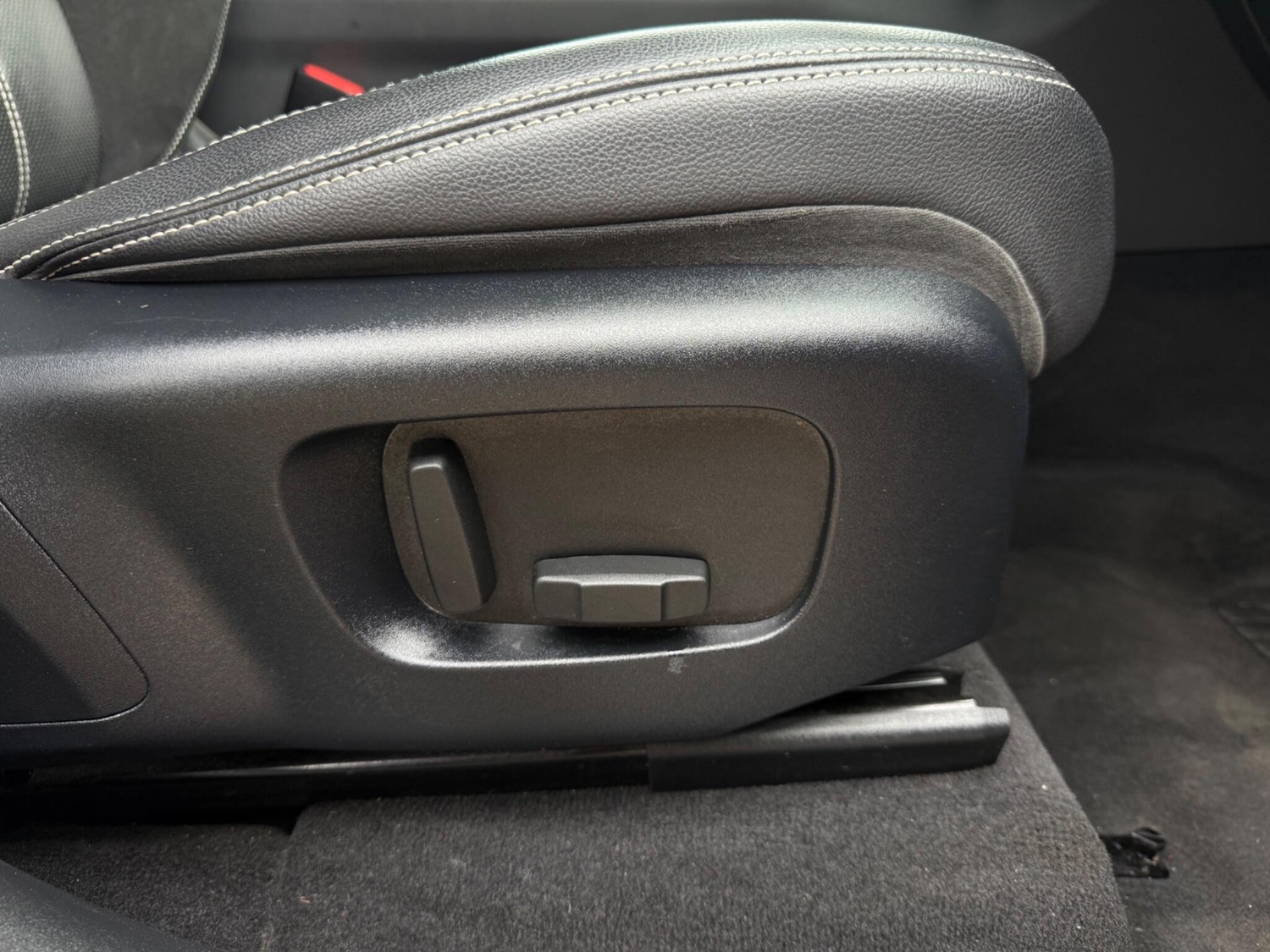 Used Land Rover Range Rover Velar 2017 for sale - 78047871: Photo 24