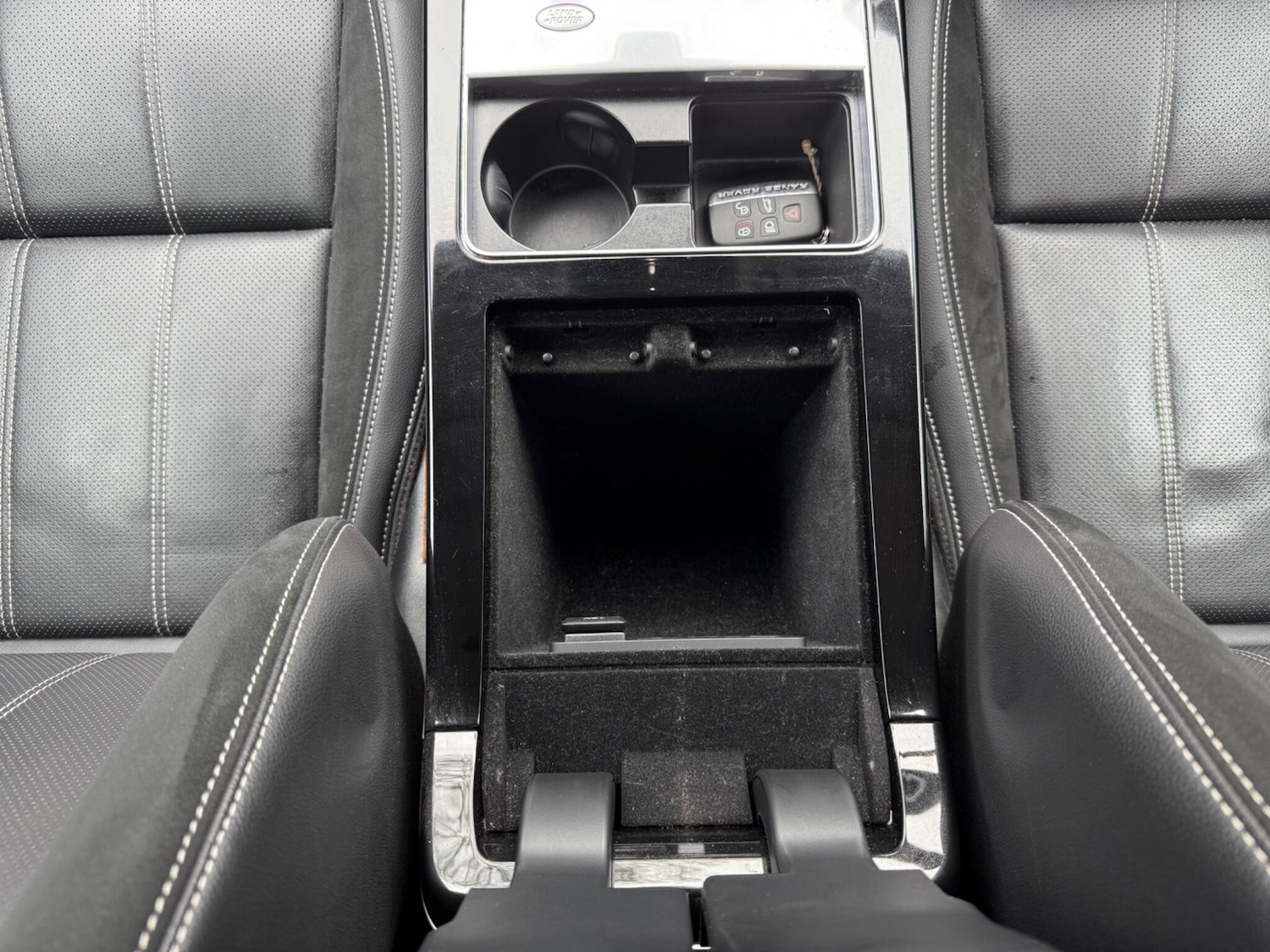 Used Land Rover Range Rover Velar 2017 for sale - 78047871: Photo 27